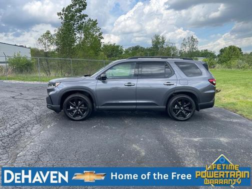 Gray 2025 Honda Pilot Black Edition