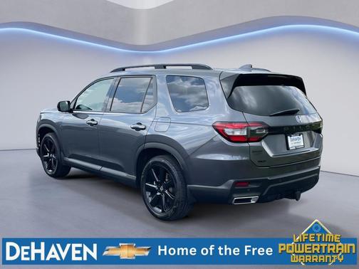 Gray 2025 Honda Pilot Black Edition