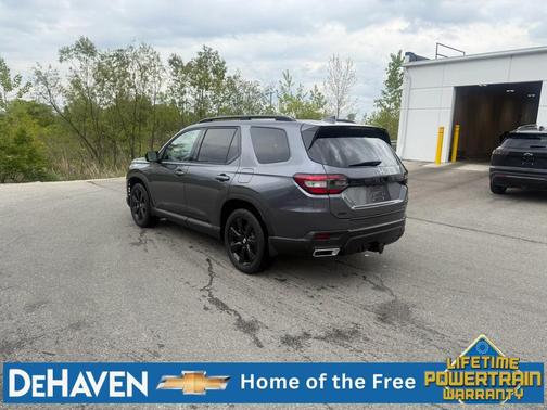 Gray 2025 Honda Pilot Black Edition