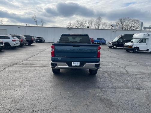Lakeshore Blue Metallic 2024 Chevrolet Silverado 1500 LT