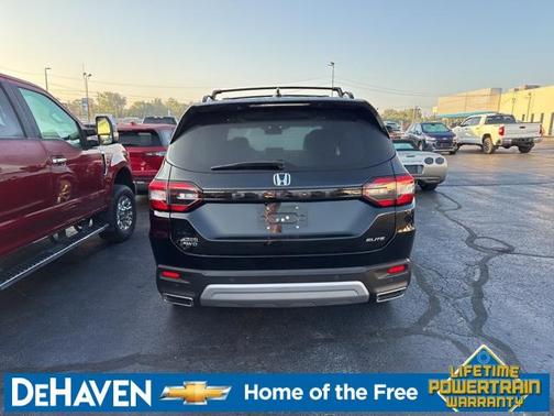 2023 Honda Pilot AWD Elite