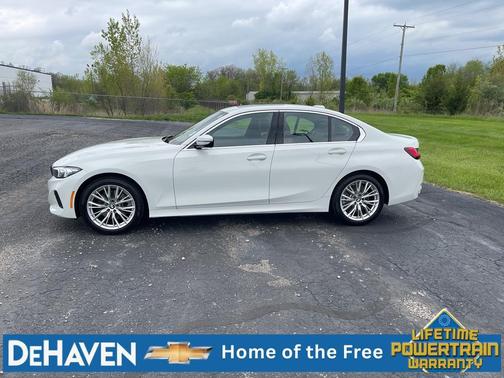 Alpine White 2024 BMW 330 330i