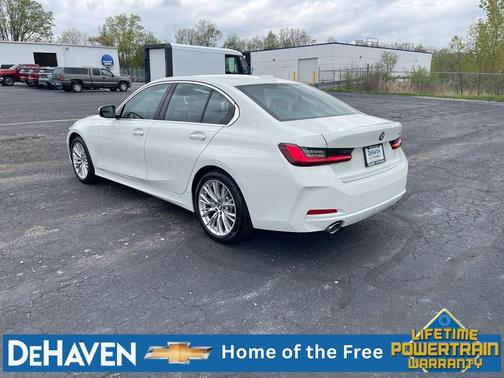 Alpine White 2024 BMW 330 330i