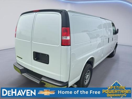 Summit White 2026 Chevrolet Express 3500 3500 Extended Wheelbase, WT, RWD