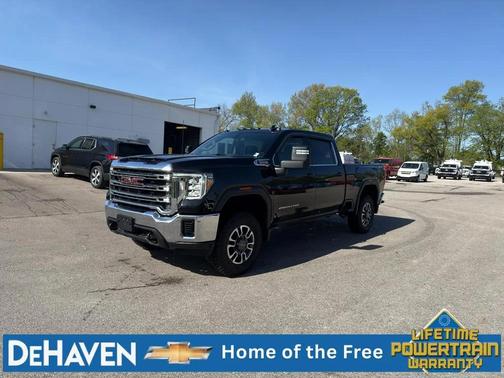Black 2021 GMC Sierra 2500 SLE