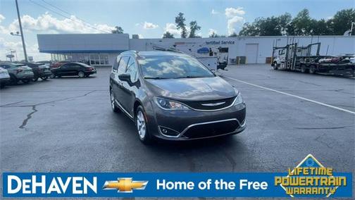 2020 Chrysler Pacifica Touring L