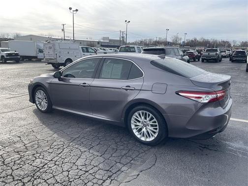 2019 Toyota Camry Hybrid XLE