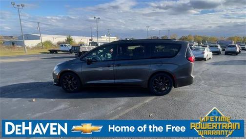 2018 Chrysler Pacifica Touring-L Plus