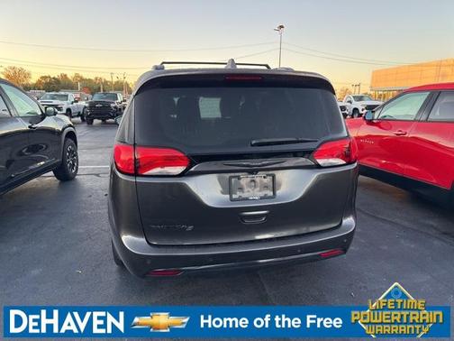 2018 Chrysler Pacifica Touring-L Plus