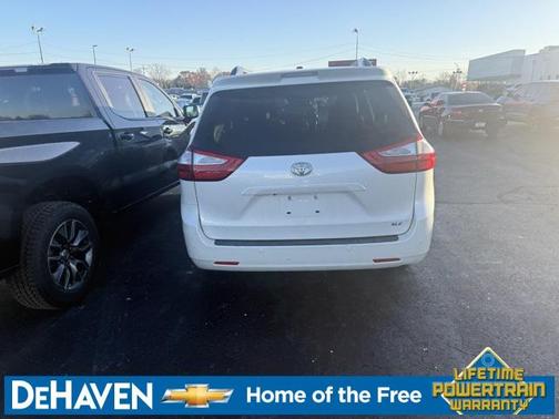 2015 Toyota Sienna SE