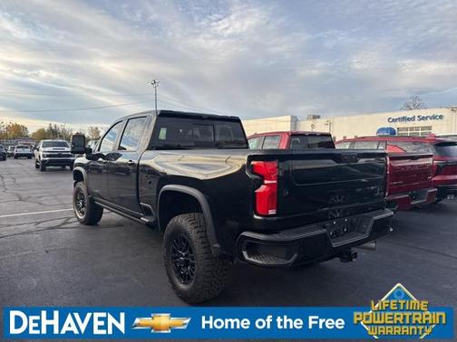 2024 Chevrolet Silverado 2500 4WD Crew Cab Standard Bed ZR2