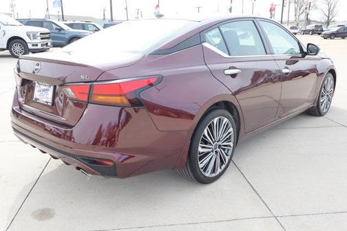 2025 Nissan Altima SL