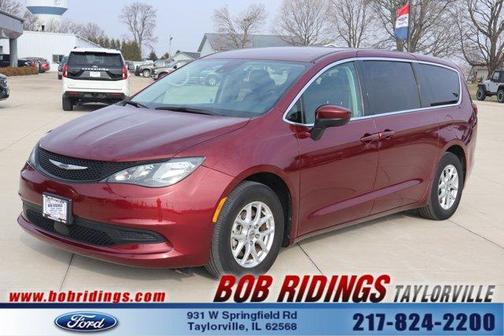 2023 Chrysler Voyager LX