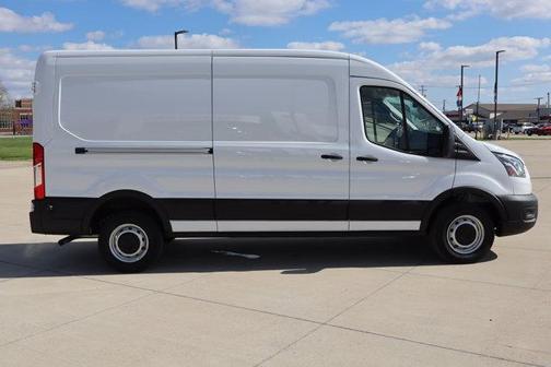 2025 Ford Transit-250 148 WB Medium Roof Cargo