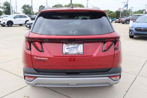 Red 2025 Hyundai TUCSON SEL