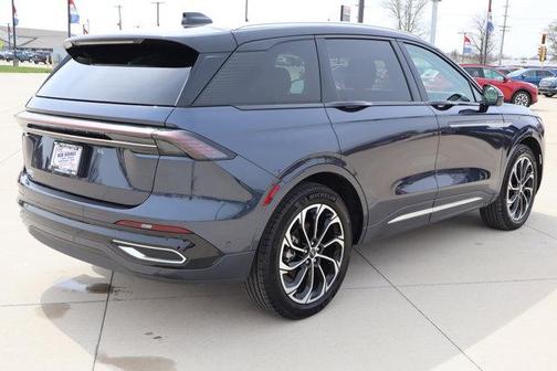 2024 Lincoln Nautilus Reserve