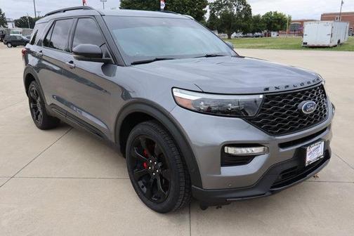 Gray / Black 2022 Ford Explorer ST