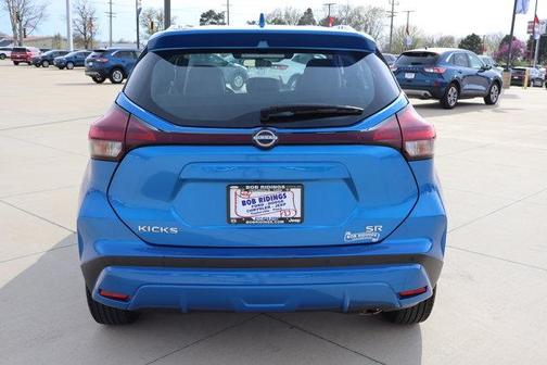 2024 Nissan Kicks SR