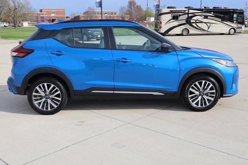 2024 Nissan Kicks SR