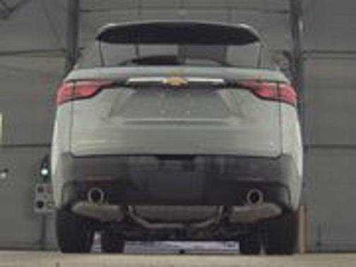 Sterling Gray Metallic 2023 Chevrolet Traverse LT Leather