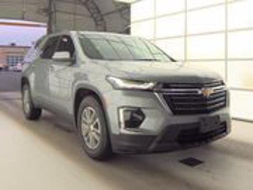 Sterling Gray Metallic 2023 Chevrolet Traverse LT Leather
