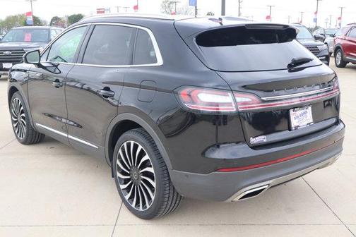 2022 Lincoln Nautilus Black Label