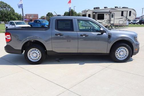 Carbonized Gray 2026 Ford Maverick XL