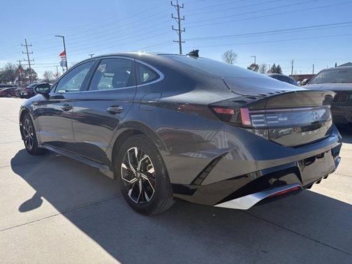 2025 Hyundai SONATA SEL