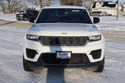 2024 Jeep Grand Cherokee Laredo