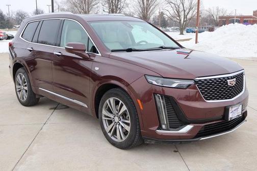 2022 Cadillac XT6 Premium Luxury FWD