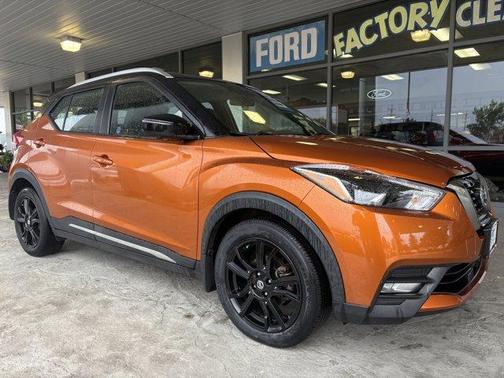 2020 Nissan Kicks SR