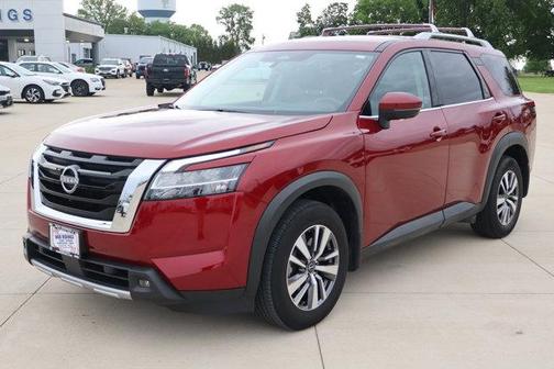 Scarlet Ember 2023 Nissan Pathfinder SL
