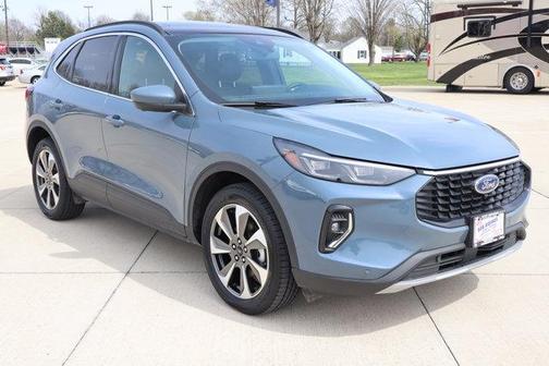 2023 Ford Escape Platinum