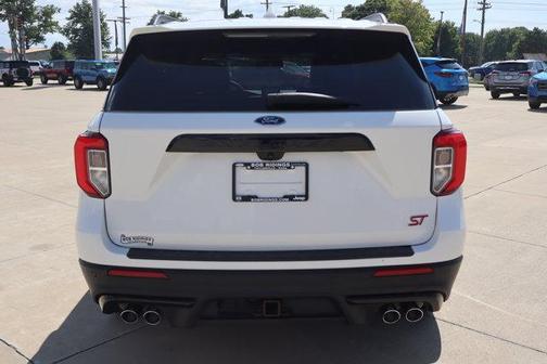 Star White 2022 Ford Explorer ST