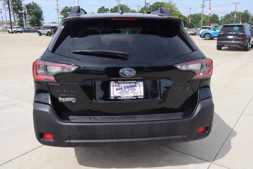 Crystal Black Silica 2023 Subaru Outback Onyx Edition