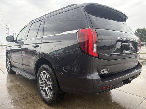 Gray 2025 Ford Expedition Active