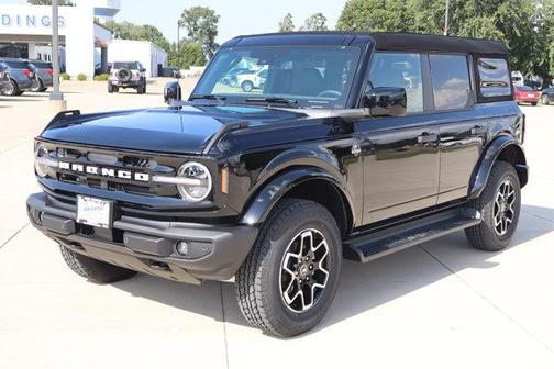 Shadow Black 2026 Ford Bronco Outer Banks