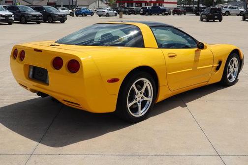 2000 Chevrolet Corvette Base