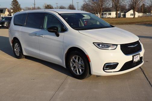 2024 Chrysler Pacifica Touring-L