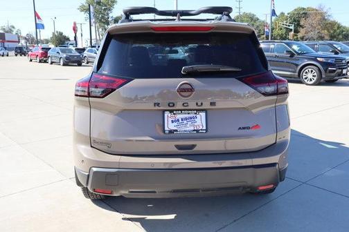 2025 Nissan Rogue Rock Creek