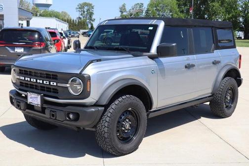 Silver 2022 Ford Bronco Black Diamond