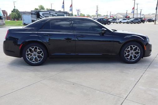2016 Chrysler 300 S