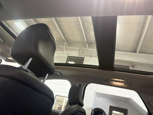 Silver 2023 Ford Edge SEL