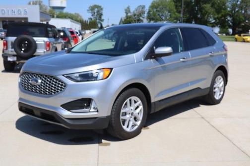 Silver 2023 Ford Edge SEL
