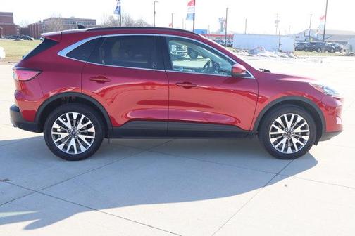 2022 Ford Escape Titanium