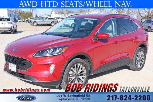 2022 Ford Escape Titanium