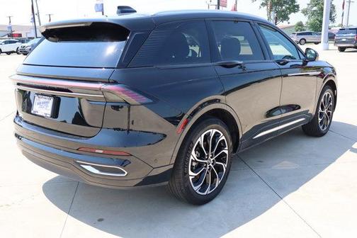 2024 Lincoln Nautilus Reserve