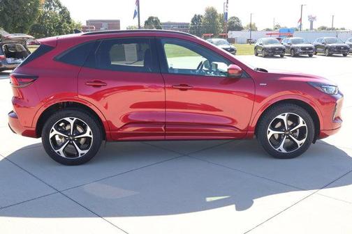 2023 Ford Escape ST-Line Elite