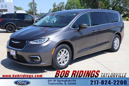 Granite Crystal Clearcoat Metallic 2023 Chrysler Pacifica Touring-L