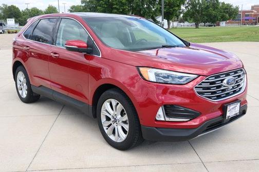 2020 Ford Edge Titanium
